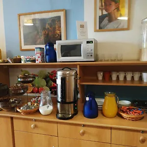 Ritchie's & Hostel