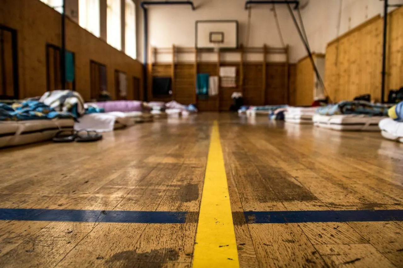 Hostel In School براغ