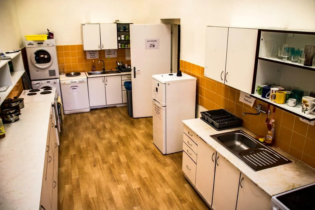 Hostel In School براغ