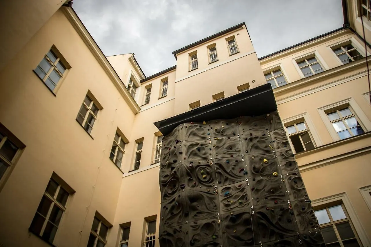 Hostel In School Praga